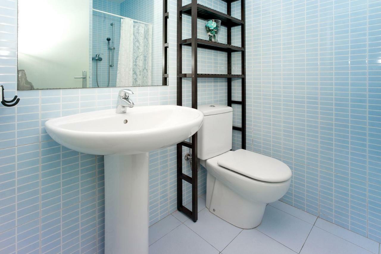 Apartamento Con Terraza, Balcon De Barcelona Esplugues de Llobregat Bagian luar foto