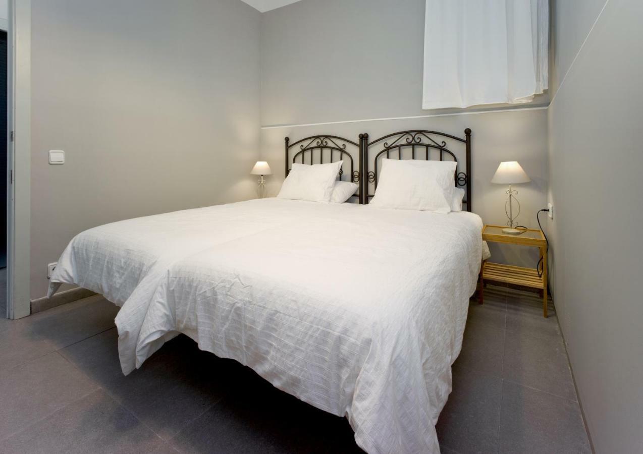 Apartamento Con Terraza, Balcon De Barcelona Esplugues de Llobregat Bagian luar foto