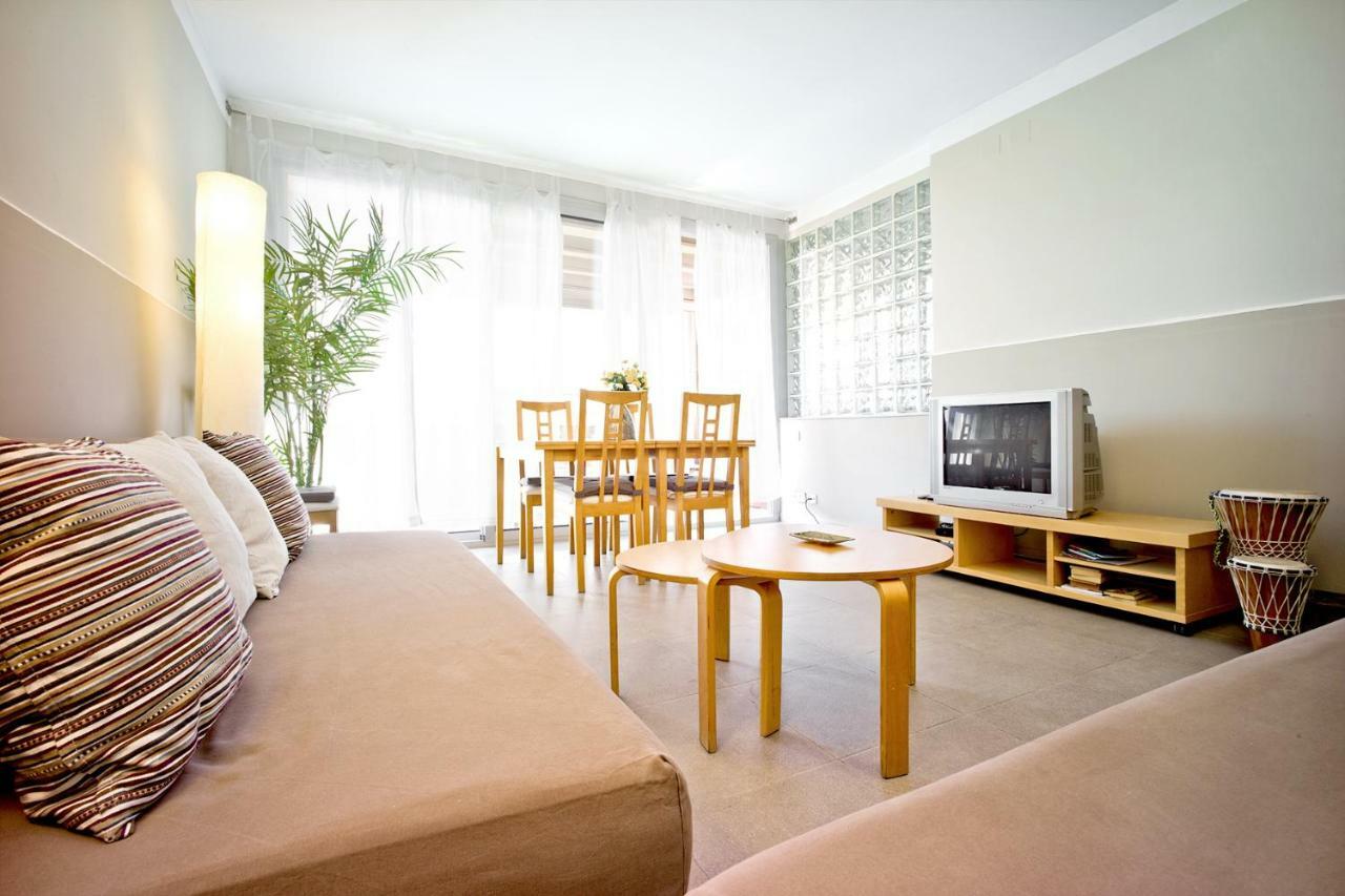 Apartamento Con Terraza, Balcon De Barcelona Esplugues de Llobregat Bagian luar foto