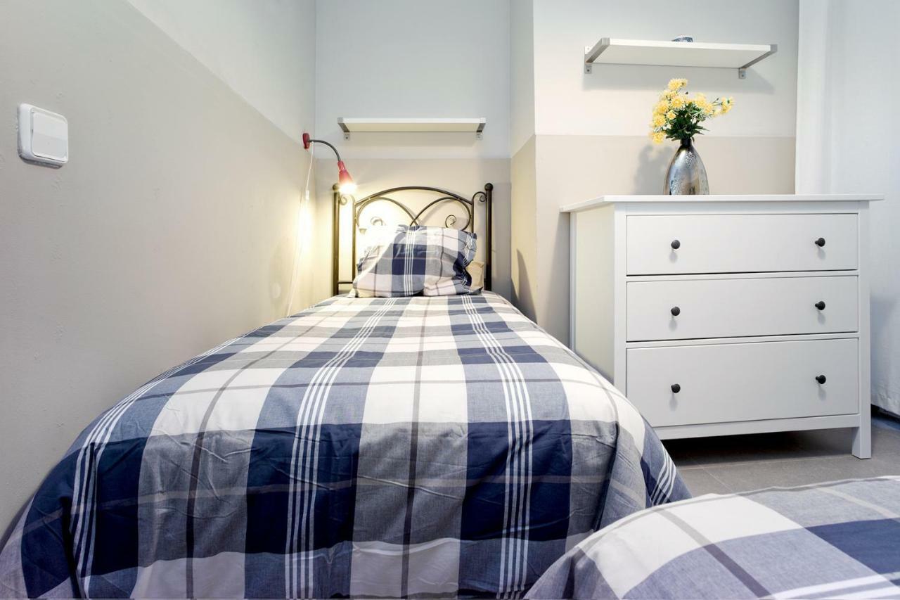 Apartamento Con Terraza, Balcon De Barcelona Esplugues de Llobregat Bagian luar foto